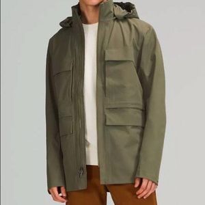 NWT Lululemon outpour field jacket